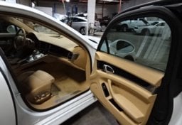 2013 Porsche Panamera - Thumbnail 23