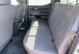 2016 Toyota Tacoma - Thumbnail 28