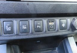 2016 Toyota Tacoma - Thumbnail 31