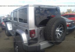 2013 Jeep Wrangler Unlimited - Thumbnail 4