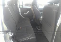 2013 Jeep Wrangler Unlimited - Thumbnail 6