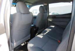 2014 Toyota Tacoma - Thumbnail 25