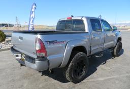 2014 Toyota Tacoma - Thumbnail 8