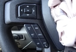 2019 Ford F-150 - Thumbnail 35