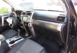 2019 Toyota 4Runner - Thumbnail 22