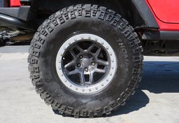 2015 Jeep Wrangler Unlimited - Thumbnail 16