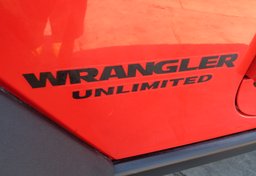 2015 Jeep Wrangler Unlimited - Thumbnail 17