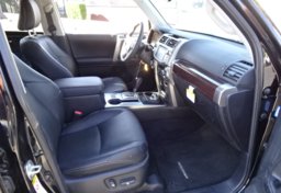 2019 Toyota 4Runner - Thumbnail 28