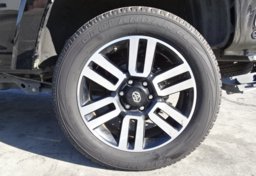 2019 Toyota 4Runner - Thumbnail 18