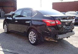 2018 Nissan Sentra - Thumbnail 9