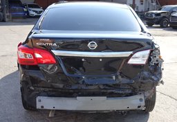 2018 Nissan Sentra - Thumbnail 12