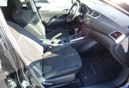 2018 Nissan Sentra - Thumbnail 19