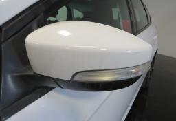 2018 Ford Focus - Thumbnail 16