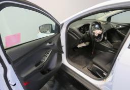 2018 Ford Focus - Thumbnail 22