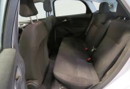 2018 Ford Focus - Thumbnail 30