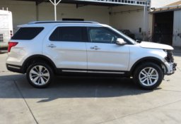 2019 Ford Explorer - Thumbnail 11