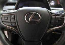 2021 Lexus UX 200 - Thumbnail 31