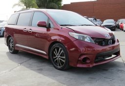 2014 Toyota Sienna - Thumbnail 4