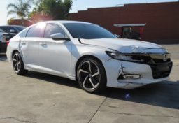 2019 Honda Accord Sedan - Thumbnail 4