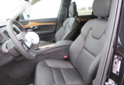 2021 Volvo XC90 - Thumbnail 20