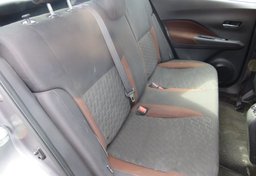 2022 Nissan Kicks - Thumbnail 35