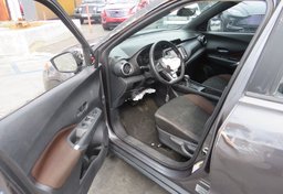 2022 Nissan Kicks - Thumbnail 23