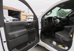 2019 Chevrolet Silverado 1500 - Thumbnail 17