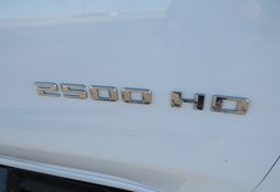 2021 Chevrolet Silverado 2500HD - Thumbnail 34