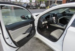 2018 Honda Accord Sedan - Thumbnail 19