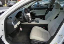 2018 Honda Accord Sedan - Thumbnail 25