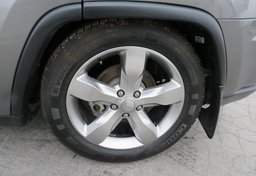 2012 Jeep Grand Cherokee - Thumbnail 24