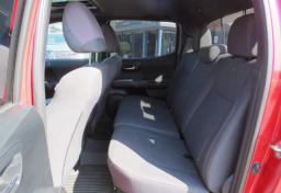 2017 Toyota Tacoma - Thumbnail 32