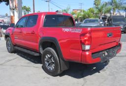 2017 Toyota Tacoma - Thumbnail 9