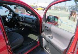 2017 Toyota Tacoma - Thumbnail 23