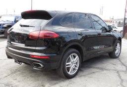 2018 Porsche Cayenne - Thumbnail 7