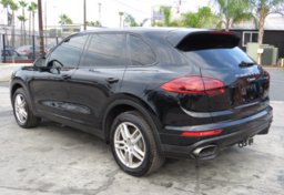 2018 Porsche Cayenne - Thumbnail 8