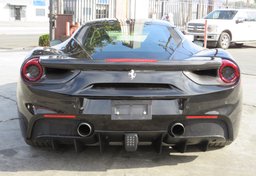 2016 Ferrari 488 GTB - Thumbnail 10