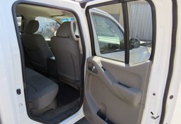 2018 Nissan Frontier - Thumbnail 27