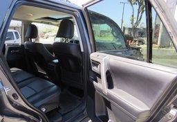 2017 Toyota 4Runner - Thumbnail 28