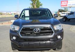 2016 Toyota Tacoma - Thumbnail 13