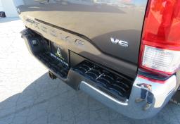 2016 Toyota Tacoma - Thumbnail 18