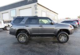 2019 Toyota 4Runner - Thumbnail 10