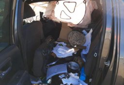 2018 Toyota Tacoma - Thumbnail 6