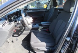 2021 Kia K5 - Thumbnail 25