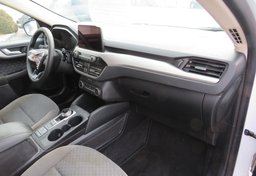 2020 Ford Escape - Thumbnail 24