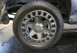 2019 Toyota Tundra - Thumbnail 22