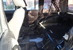 2015 Jeep Wrangler Unlimited - Thumbnail 28