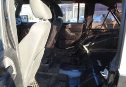 2015 Jeep Wrangler Unlimited - Thumbnail 30