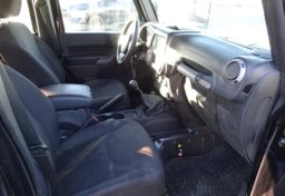 2015 Jeep Wrangler Unlimited - Thumbnail 23