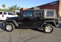 2015 Jeep Wrangler Unlimited - Thumbnail 5